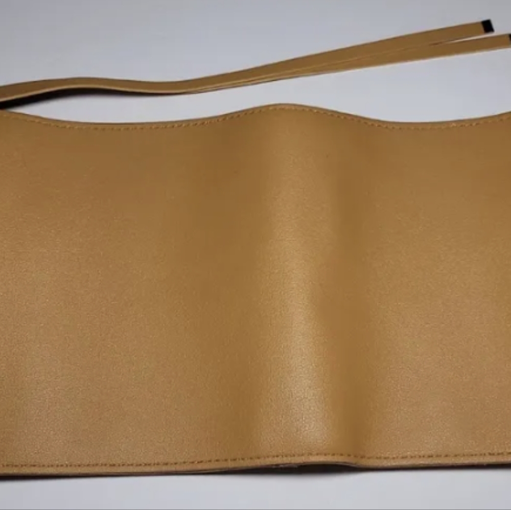 NWT- Glass Ladder & Co. Katherine Tech Organizer Clutch Roll Honey - Picture 2 of 9